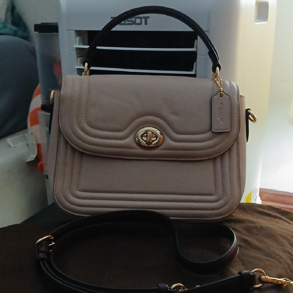 Authentic Coach Beige Leather Shoulder Bag with Black Strap